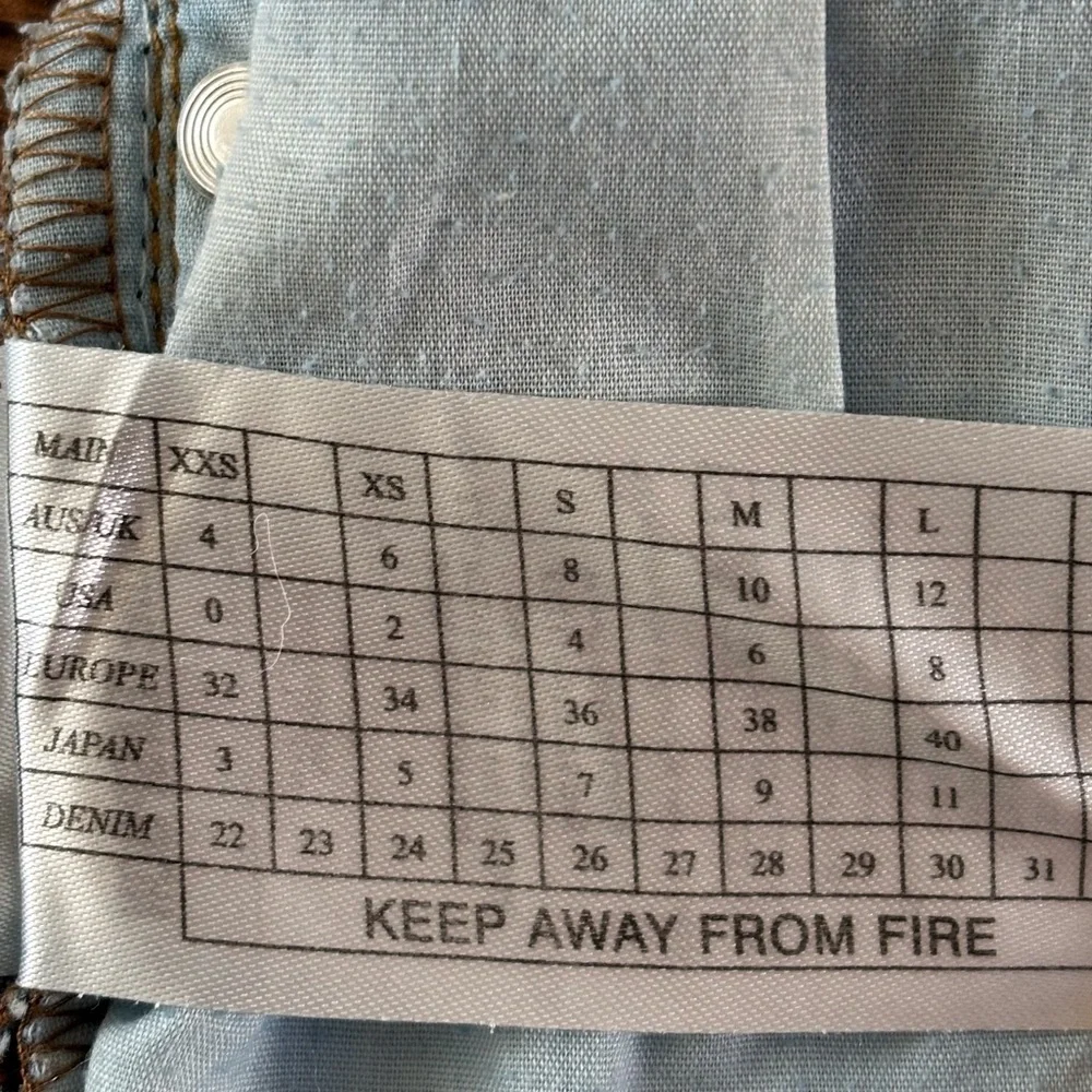 One Teaspoon Free People | Lovers
Denim Shorts 24 - Picture 8 of 12